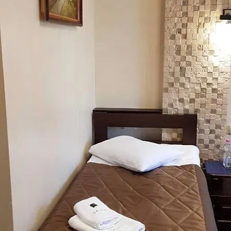 Grofa Vas Μπούκοβελ